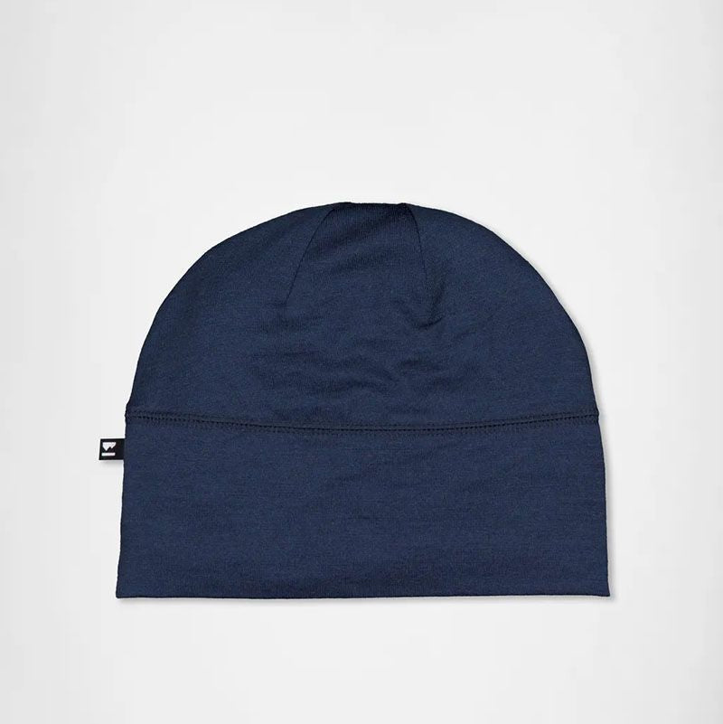 Tuque Mons Royale Tech under helmet