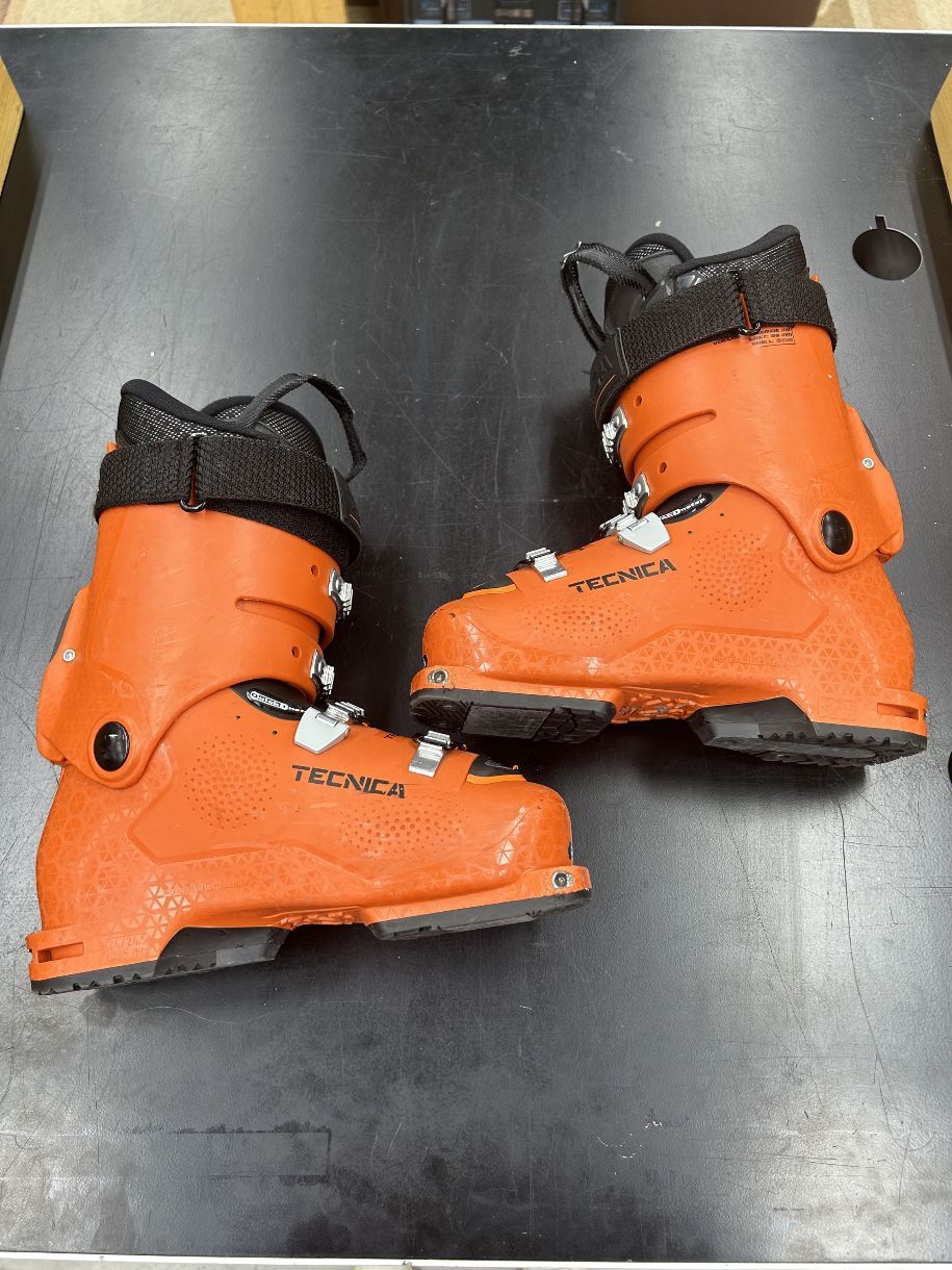 Used Tecnica Cochise Team boot